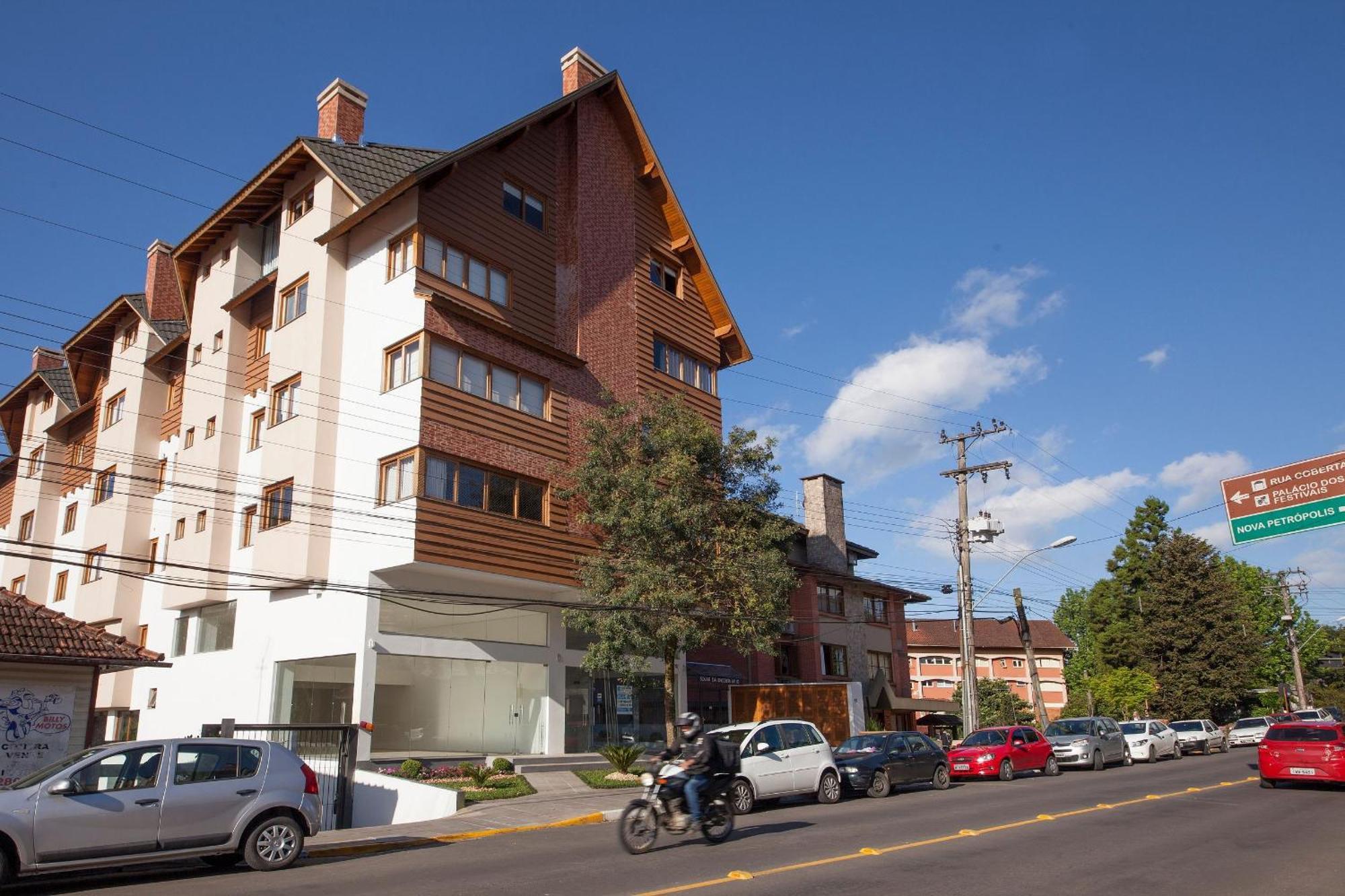 400 Metros, Rua Coberta - Centro - Solar Da Encosta Apartment Gramado Exterior photo